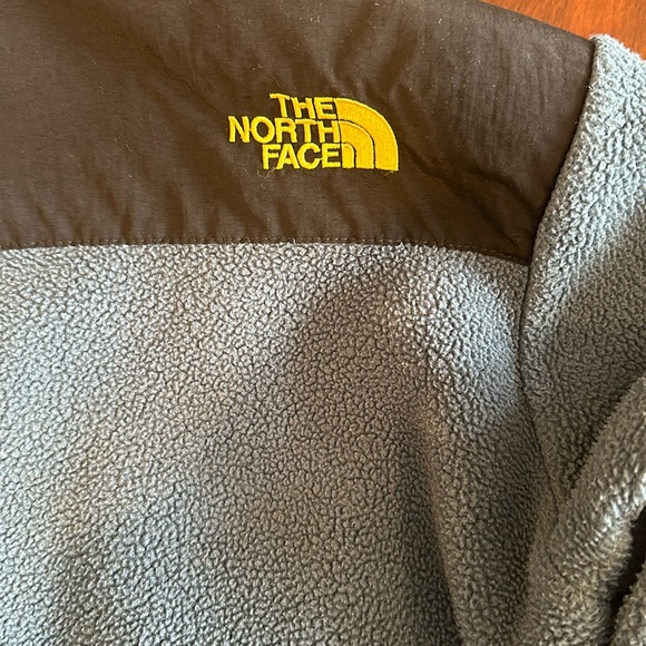 North Face Denali Fleece Jacket - Picture 8 of 8
